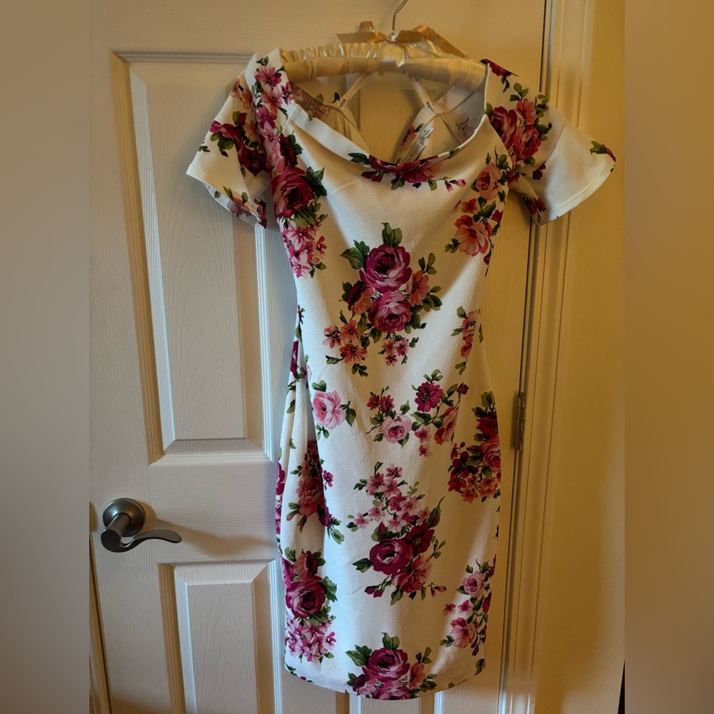 Bison bison off the shoulder floral dress size S